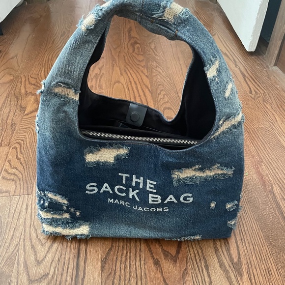 Marc Jacobs The Sack Bag in Distressed Denim New - Picture 2 of 6